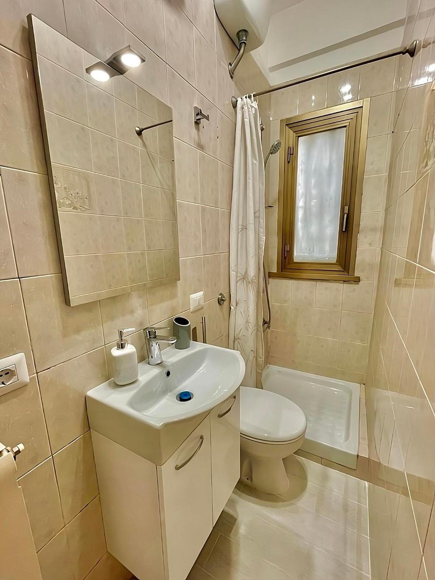 Apartament Grace'S Mirror Rzym Zewnętrze zdjęcie